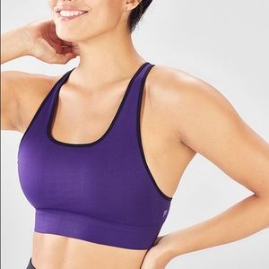 Fabletics Eliza Seamless Sports Bra II NWT